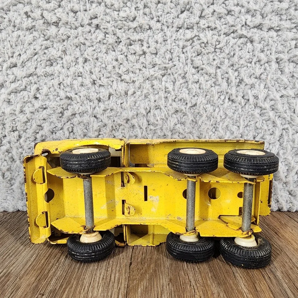 Vintage Tonka Yellow Pressed Steel Cement‎ Mixer Truck Toy Rotating Drum Patina